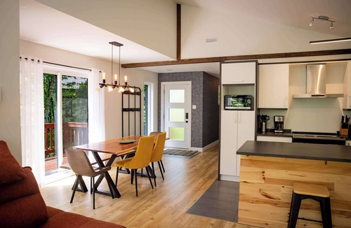 Pont-Rouge Ski Chalet | Chalet Victoria | Private Spa & Nature