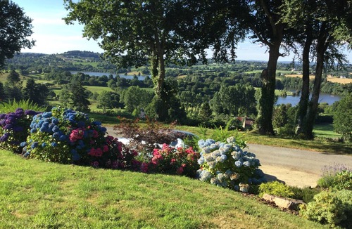 Saint-Germain-de-Tallevende-la-Lande-Vaumont Ski Chalet | Chalet Vire