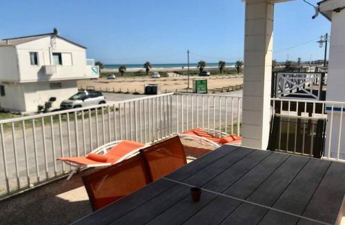 Gruissan Plage Ski Chalet | Chalet vue sur mer