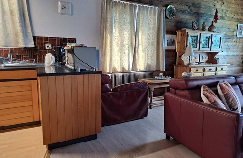 Oberried am Brienzersee Apartment | Chalet Waldmeier by Interhome