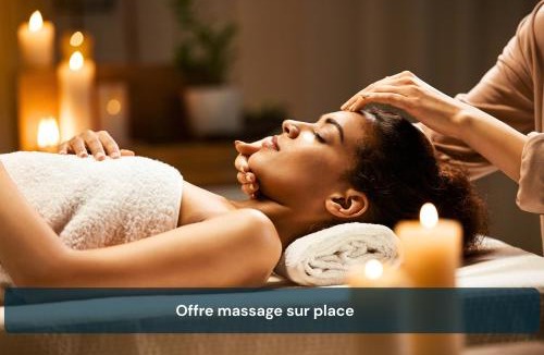 Saint-Paul-de-Montminy Ski Chalet | Chalet Wapiti for 16 Guests, 7 min to SPA, Skiing