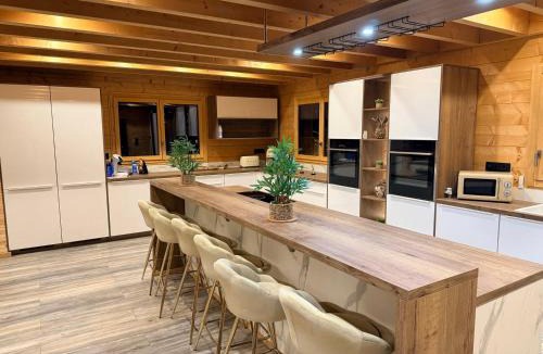 Allos Ski Chalet | Chalet White Ecrin