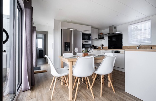 Bretignolles-sur-Mer Ski Chalet | Chalet with A/C – pool – 4 adults – 2 children