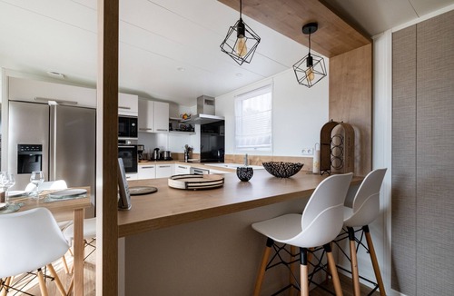 Bretignolles-sur-Mer Ski Chalet | Chalet with A/C – pool – 4 adults – 2 children