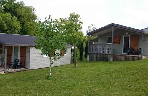 Chemille-sur-Indrois Ski Chalet | Chalet with terrace - 4 guests