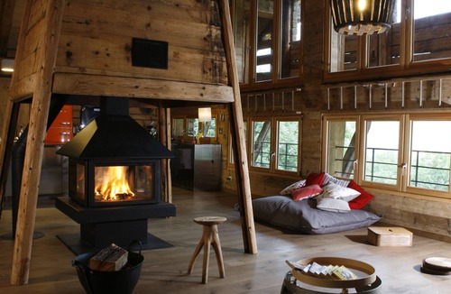 Entremont Ski Chalet | Chalet with Panoramic View and Sauna