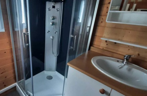 Lissac-sur-Couze Ski Chalet | Chalet with air conditioning Exceptional location