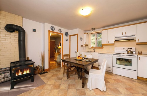 Clermont Condo | Chalet with character in a forest environment