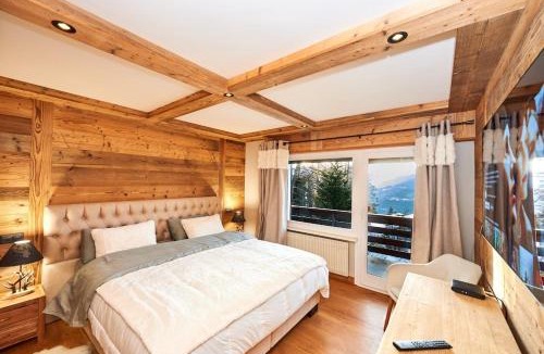 Lens Apartment | Chalet with fantastic view on Ballesteros Golf and The Mountains