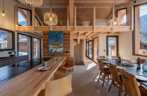 Les Tines Ski Chalet | Chalet with jacuzzi and pets allowed, Mont-Blanc views