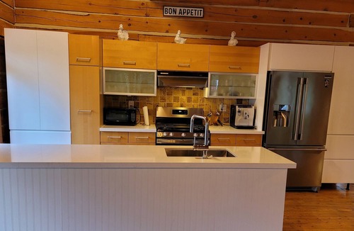 Glen Huron Ski Chalet | CHALET WITH HOT TUB IN THE BLUE MOUNTAINS!!!
