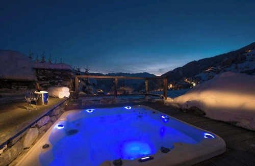 Verbier Villa | Chalet with Hot Tub and Stunning Views