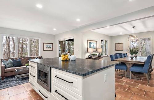 Weaverville House | Chalet with Hot Tub, Sauna, Cold Plunge, Theater