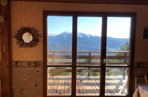 Seyne Ski Chalet | Chalet with Mountain Views, Private Garden and Balcony