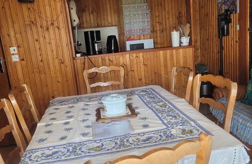 Laigne-en-Belin Ski Chalet | Chalet with outdoor space close to the 24h