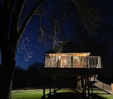 Ceyssat House | Chalets et cabane perchée "Ô Cœur des Puys"