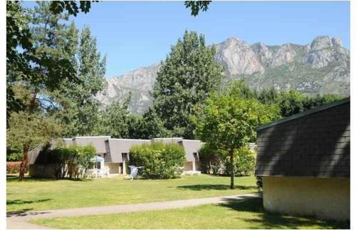 Les Cabannes House | Chalets et Gites du Quié