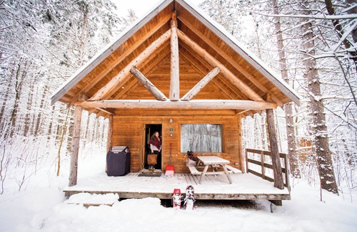 Conway Ski Chalet | Chalets Huttopia White Mountains