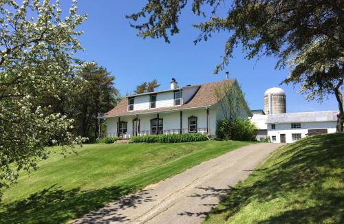 Saint Ferreol les Neiges Ski Chalet | Chalets Montmorency Mont-Sainte-Anne
