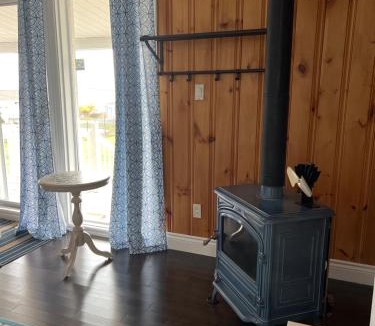 Saint-Jean-de-l'lle-d'Orleans Ski Chalet | Chalets Plage St-Jean 2