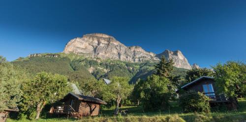 Toiny Ski Chalet | chalets saint hilaire