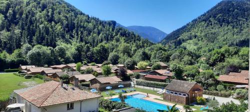 Fougax-et-Barrineuf Other | Chalets traditionnels en bois