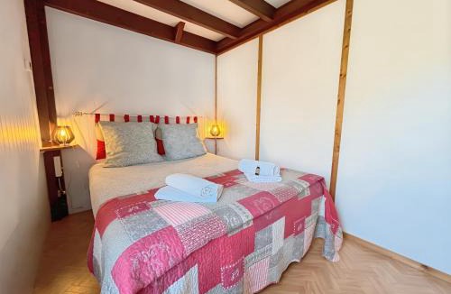 Merville-Franceville-Plage Ski Chalet | Chaleureux chalet à 3 minutes à pied de la mer - Parking gratuit