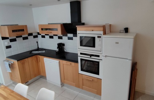 Beaumont-sur-Sarthe House | Chaleureuse Petite Maison