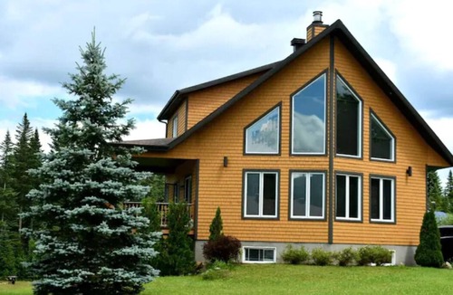 Lac Beauport Ski Chalet | Chaleureux chalet avec vue et accès au Lac et montagnes