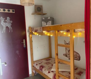 Premanon Apartment | Chaleureux Studio Montagnard avec balcon 2303