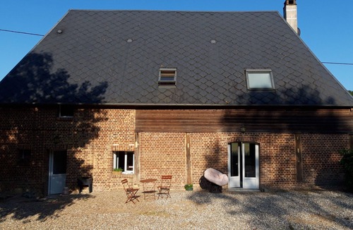 Saint-Germain-des-Essourts Bed & Breakfast | Chambre D'hôtes au Calme