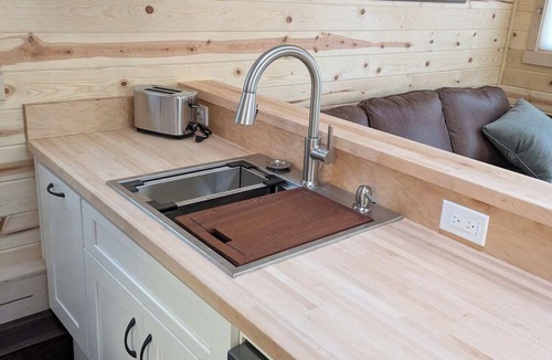 Chama Apartment | Chama Crossing - Sleeper Car-Azotea