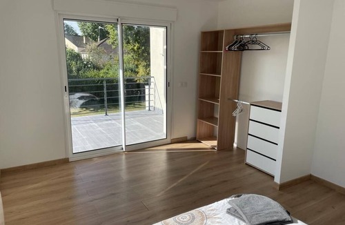 Sainte-Genevieve-des-Bois Hotel | Chambre Dans Maison D'hote