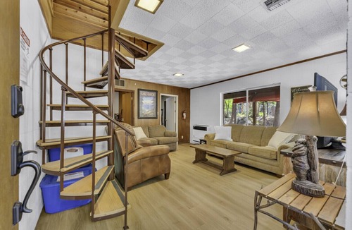 Tahoma Cabin | Chamberlands Cabin With Private Beach