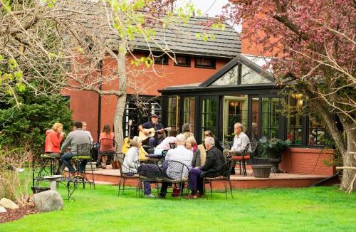 Cody Hotel | Chamberlin Inn