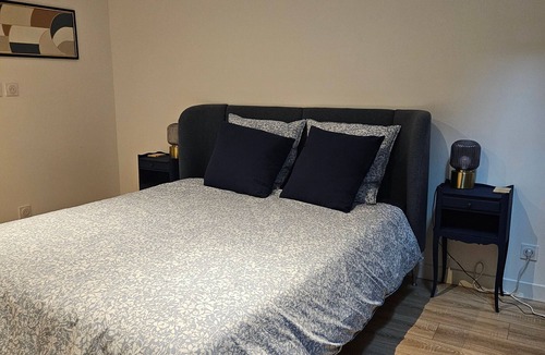 Messas Bed & Breakfast | Chambord Room with heated pool and private parking