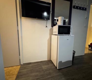 Arpaillargues-et-Aureillac Apartment | Chambre de l'univers