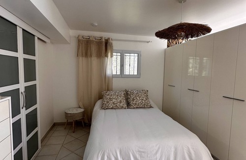 Saint-Cezaire-sur-Siagne Bed & Breakfast | Chambre Avec Suite