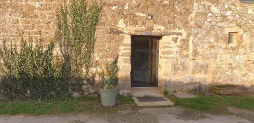 Mezieres-sur-Couesnon House | Chambre à la campagne