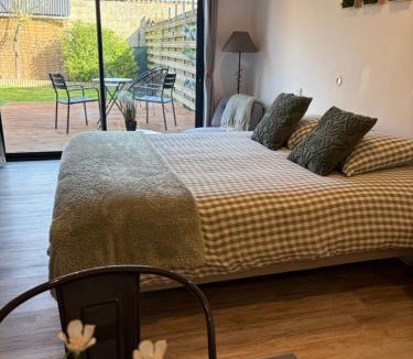 Estrees-sur-Noye Apartment | Chambre à la Noye