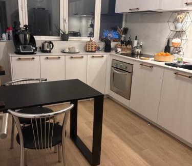 Bron House | Chambre à louer