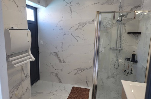 Castelsarrasin Bed & Breakfast | Chambre Étape - Privatisé