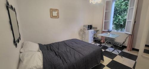 Port-la-Nouvelle Hotel | Chambre 1 - avec grande terrasse