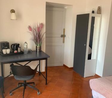 Gignac Bed & Breakfast | Chambre 1 jardin