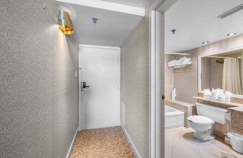 Saint-Sauveur Hotel | Chambre 2 Lits/Room 2 beds