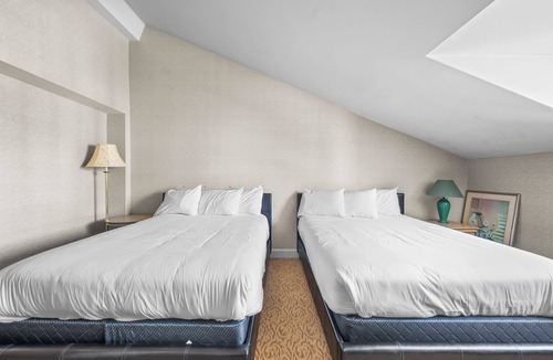Saint-Sauveur Hotel | Chambre 2 Lits/Room 2 beds