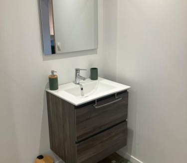 Gignac House | Chambre 2 piscine