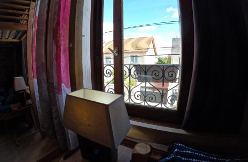Bobigny House | Chambre 3 lits pour 6 personnes métro 5