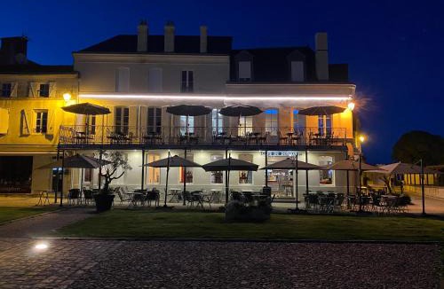 Pons Hotel | CHAMBRE 4 Face au Donjon