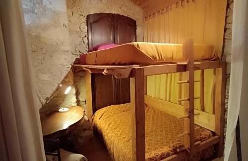 Condom House | Chambre 6 personnes Bandas